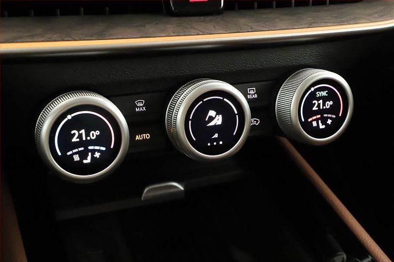 Škoda Superb (2024) 2.0 TDI - fotka 15 z 22