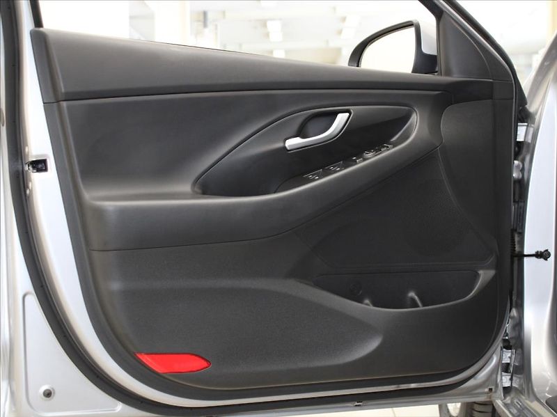 Hyundai i30 1,0 T-GDi 88kW 37tkm.Záruka ČR - fotka 15 z 23