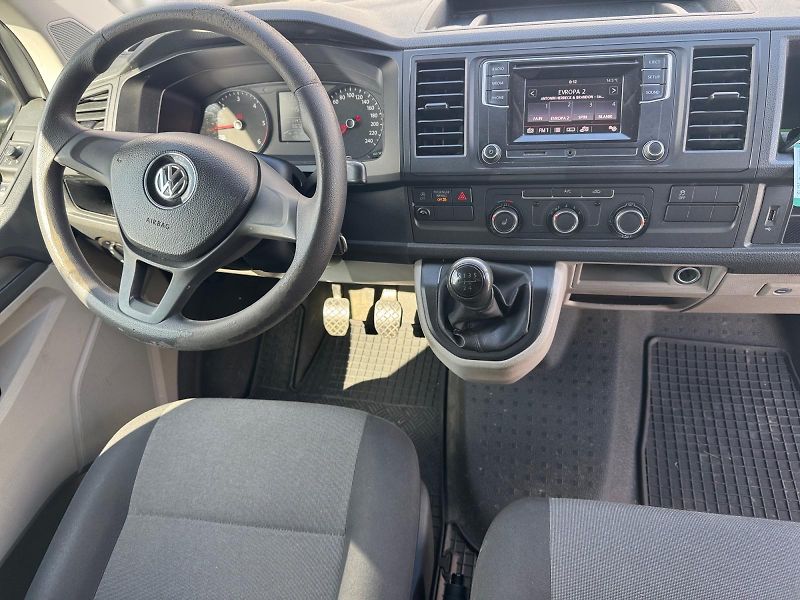 Volkswagen Transporter (2019) 2.0TDI 75kW CZ DPH - fotka 9 z 11