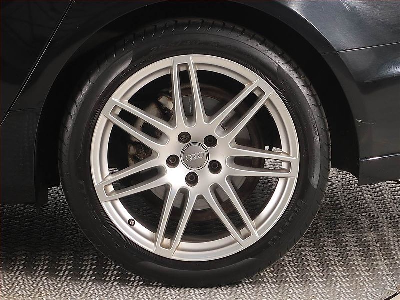 Audi A6 (2011) Basis 3.0 TDI, 4X4, Automat - fotka 15 z 19