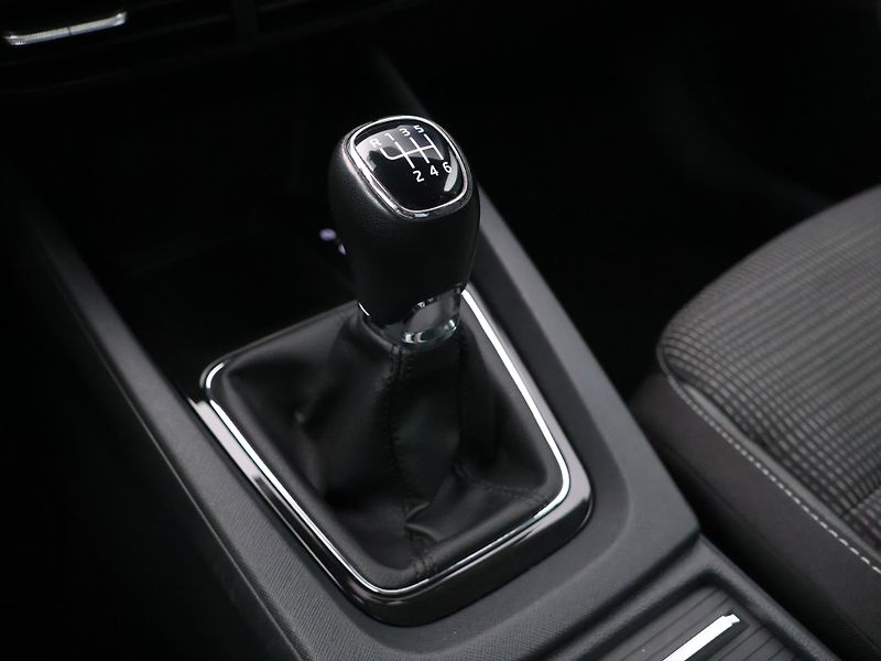 Škoda Octavia 2,0 TDI 85kW CZ 1.Maj LED DPH - fotka 22 z 31