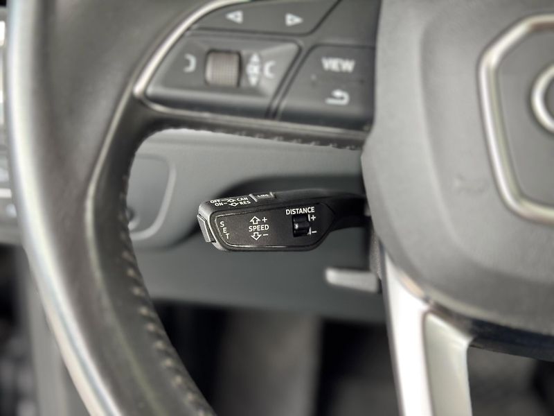 Audi Q5 45TFSI Q*Virtual*Panoram*Tažné - fotka 26 z 36