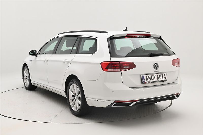 Volkswagen Passat 1,4 GTE 160 kW DSG Záruka až 5 - fotka 7 z 35