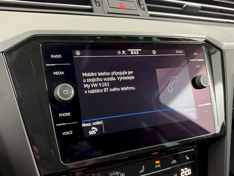 Volkswagen Passat (2023) Business 2.0 TSI 140kW DSG - fotka 15 z 35