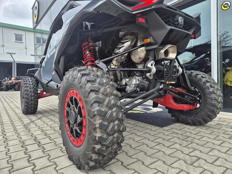 Can-Am Maverick R (2026) X RS DCT SAS 999T MY26 - fotka 15 z 26