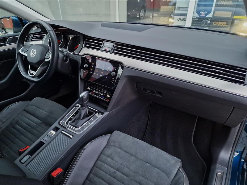 Volkswagen Passat 2.0TDI 147kW 4MOT DSG Eleg. - fotka 13 z 50
