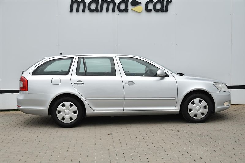 Škoda Octavia 1.6 TDI  77kW KLIMA SERVIS.KN. - fotka 8 z 19