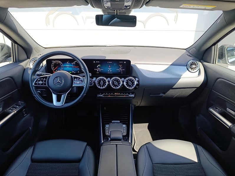 Mercedes-Benz EQA 250+ ČR DPH - fotka 22 z 34