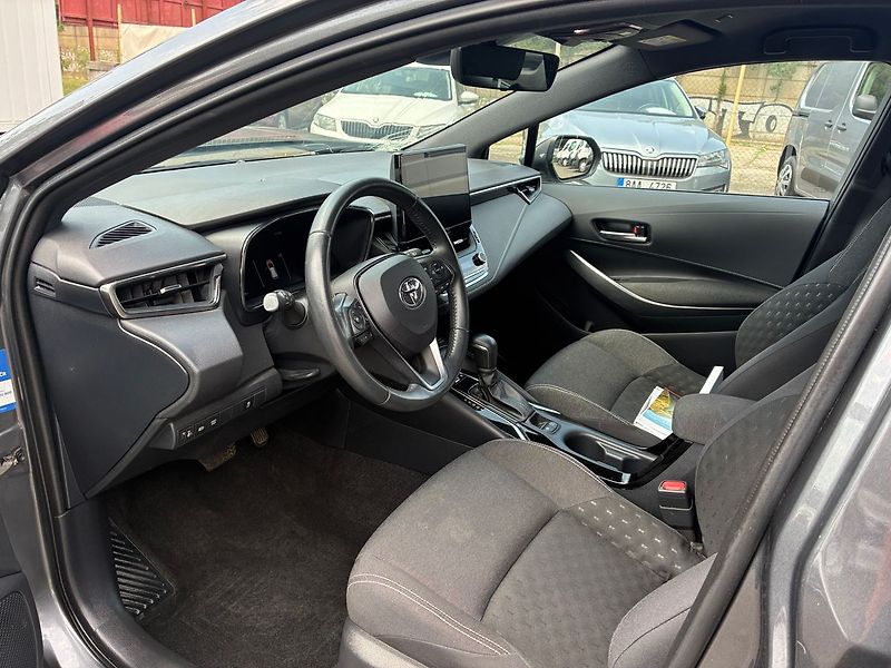 Toyota Corolla 1.8i HYBRID Aut Kamera ČR DPH - fotka 8 z 19
