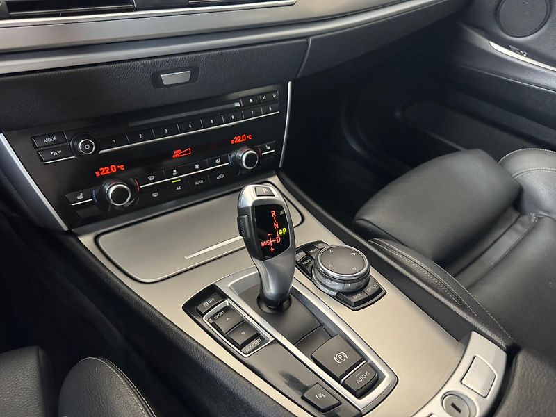 BMW Řada 5 (2015) GT 530D - Odpočet DPH - fotka 14 z 27