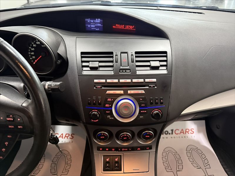 Mazda 3 1,6   i TX VÝHŘEV TAŽNÉ ČIDLA - fotka 21 z 32