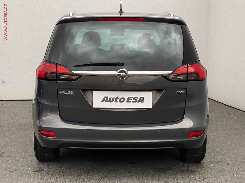 Opel Zafira (2016) 1.6 CDTi, Drive, kamera - fotka 5 z 19
