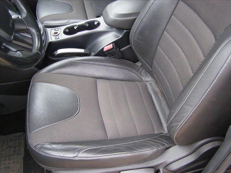 Ford Kuga 2,0   150PS  PANORAMA - fotka 15 z 35