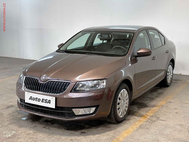 Škoda Octavia (2014) 1.2, AC - fotka 3 z 14
