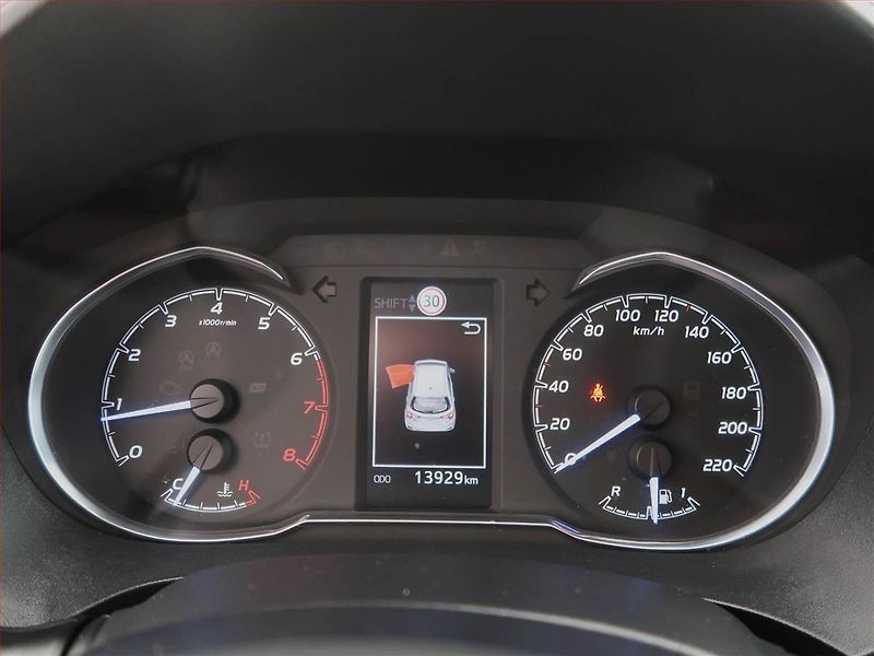 Toyota Yaris (2020) 1.5 Dual VVT-i, Serv.kniha - fotka 11 z 18