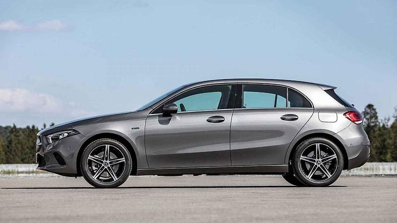 Mercedes-Benz A250e a B250e
