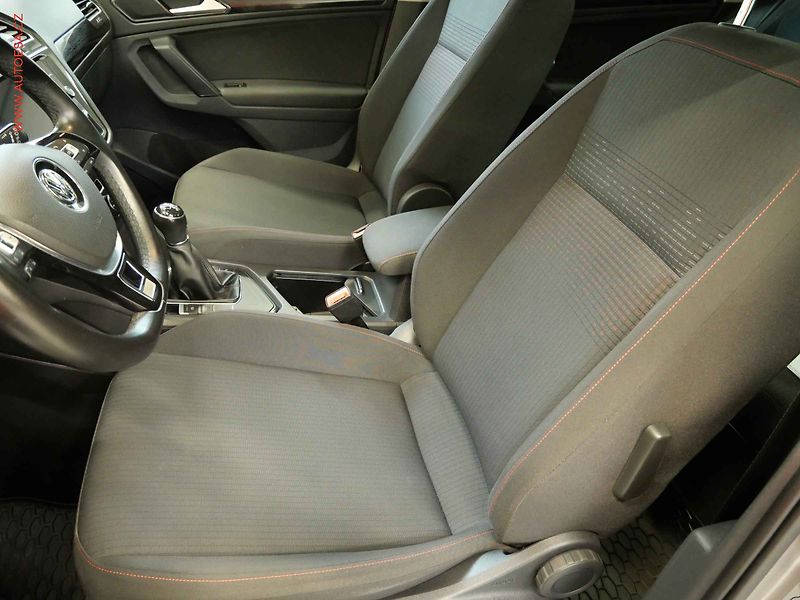 Volkswagen Tiguan (2017) 2.0TDi, Comfortline, TZ, navi - fotka 9 z 22