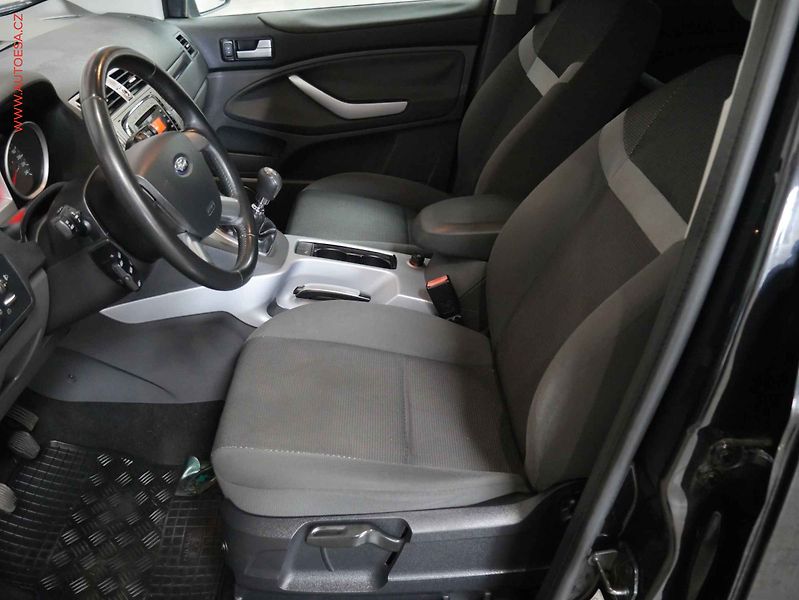 Ford Kuga (2010) 2.0TDCI 4X4, autoAC - fotka 9 z 16