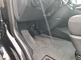 Volkswagen Caravelle (2016) T6 2.0 TDi 110-KW KLIM OLOMOUC - náhled 37