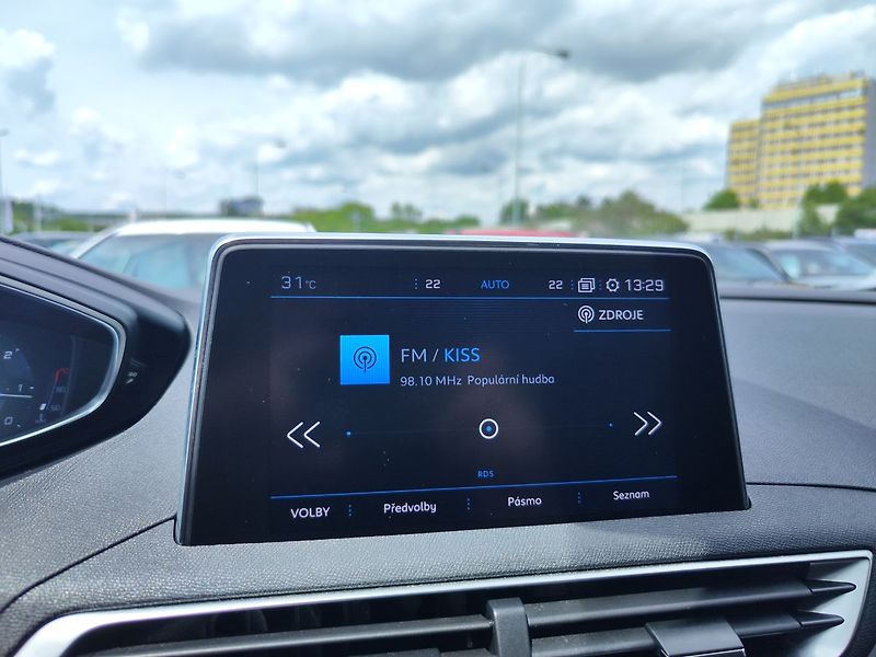 Peugeot 5008 1.6 BlueHDi/88kW Allure S&S - fotka 18 z 34