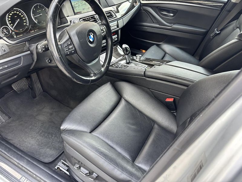 BMW Řada 5 (2011) 3.0D XDRIVE, 190kW, REZERVACE - fotka 15 z 23
