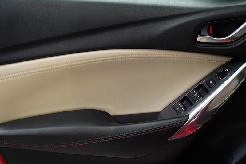 Mazda 6 - fotka 12 z 26