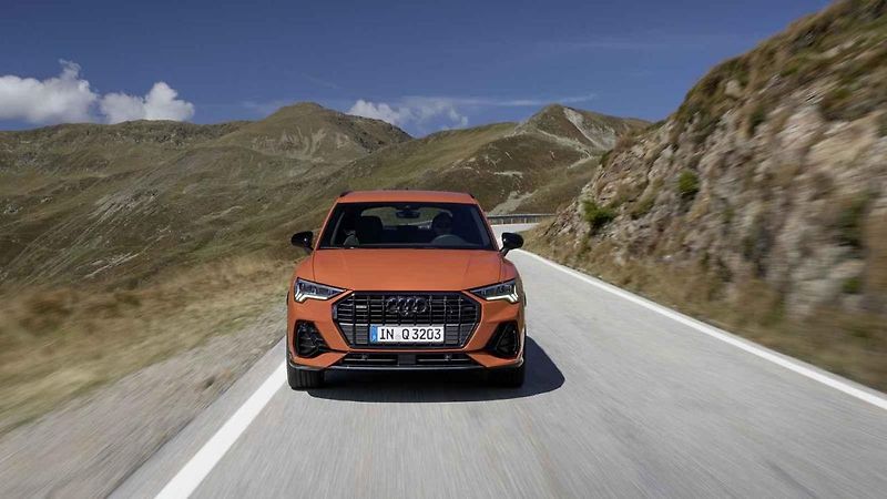 SUV Audi teď mají osmiúhelníkovou masku chladiče