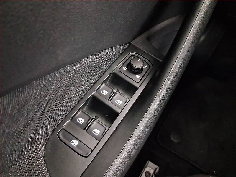 Škoda Kamiq (2022) Style 1.5 TSI - fotka 17 z 19