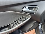 Ford Focus (2011) 1.6i Ti-VCT Klima Servis - náhled 25