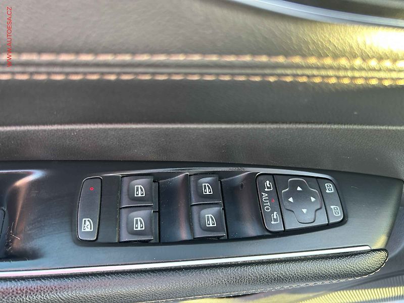 Renault Talisman (2016) 1.6DCi - fotka 11 z 17