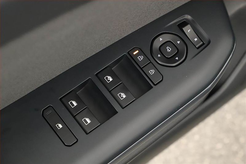 Kia K4 (2026) 1.6 T-GDI, EXCLUSIVE, AUTOMAT - fotka 18 z 20