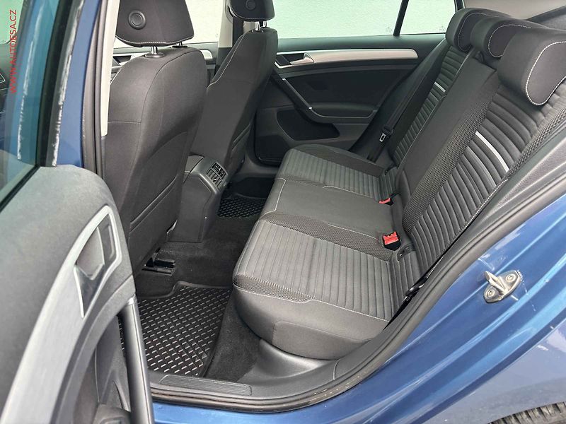 Volkswagen Golf (2014) 1.4 TSi, CUP, panor, bixen - fotka 10 z 17