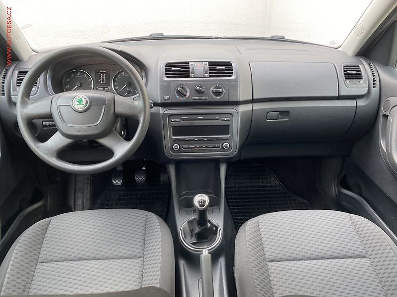 Škoda Roomster (2011) 1.2 TSi, ČR, Ambition, park. - fotka 8 z 14