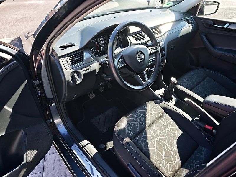 Škoda Rapid (2018) Clever 1,0 TSI 70 Kw - fotka 18 z 22