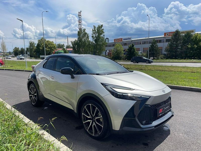 Toyota C-HR 2.0 Hybrid 4x4 GR Sport Premie - fotka 8 z 19