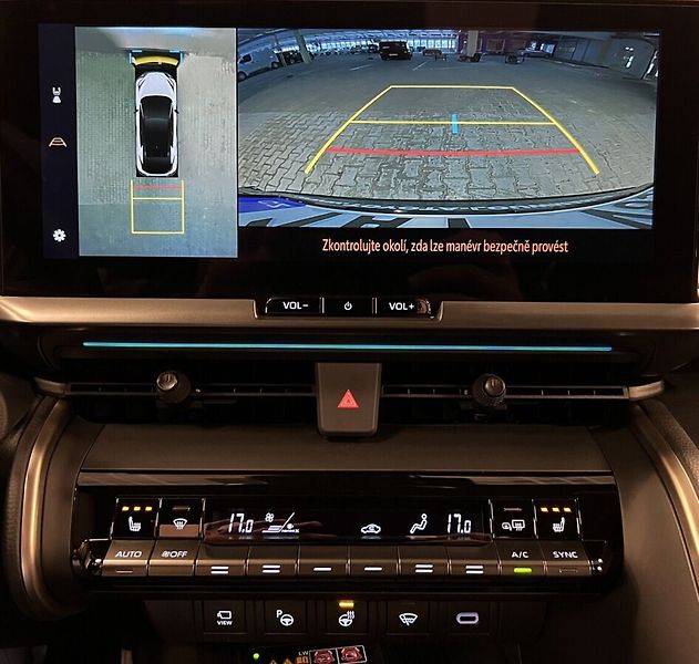 Toyota C-HR 2,0 HYBRID AT AWD EXECUTIVE PR - fotka 8 z 19
