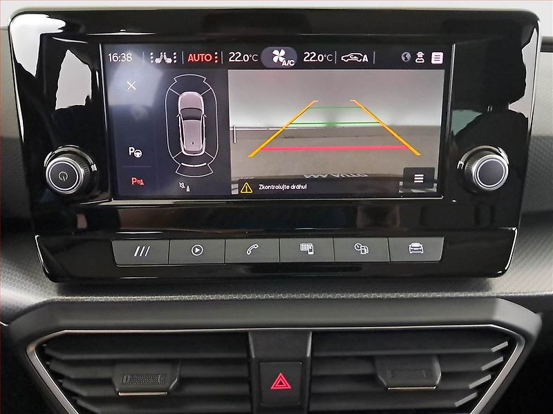 Seat Leon (2022) 1.0 eTSI, Automat, ČR,1.maj - fotka 18 z 18