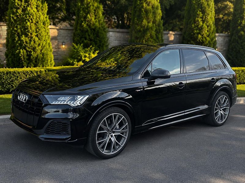 Audi Q7 (2022)  S line 55 TFSI Quattro - fotka 1 z 9