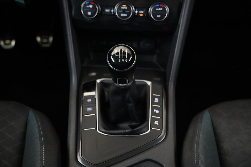 Volkswagen Tiguan - fotka 23 z 27