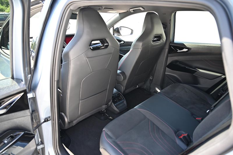Volkswagen ID.4 GTX 4x4 (82kWh) SoH 92,3  DPH - fotka 39 z 48