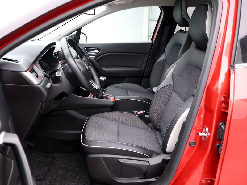 Renault Captur 1,0 TCe 74kW CZ Zen 1.Maj. - fotka 11 z 33