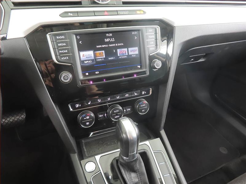 Volkswagen Passat (2016) Comfortline 2.0 TDI, Automat - fotka 12 z 22