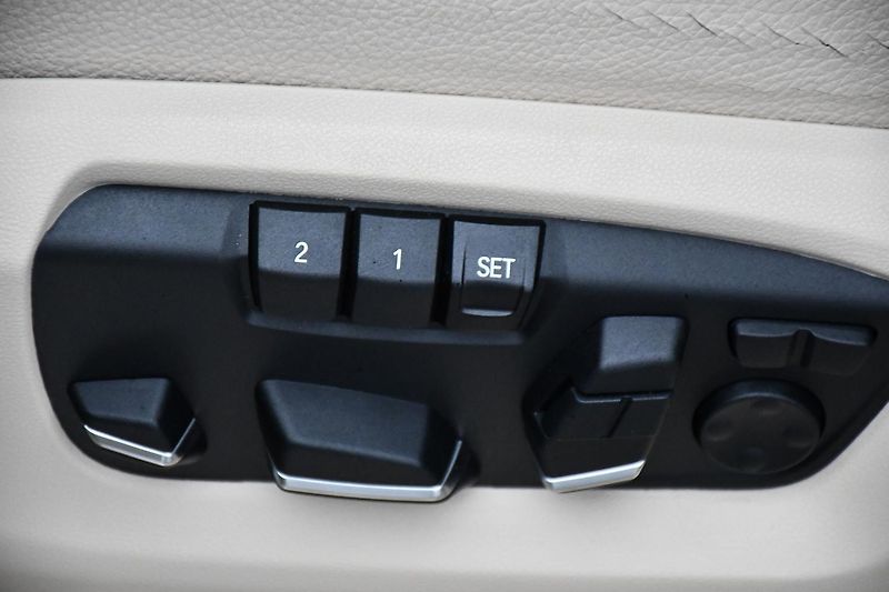 BMW X5 xDrive40d  K360°ACC ČR - fotka 22 z 38