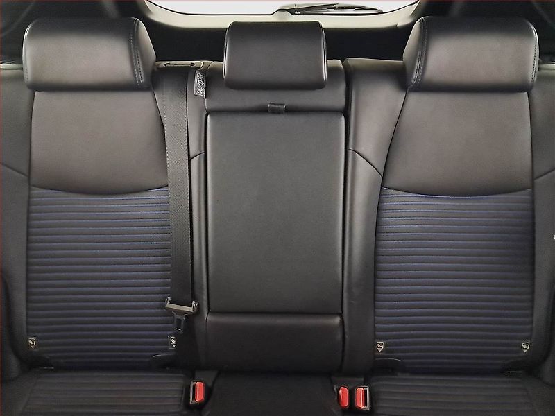 Toyota RAV4 (2019) 2.5 Hybrid - fotka 10 z 20