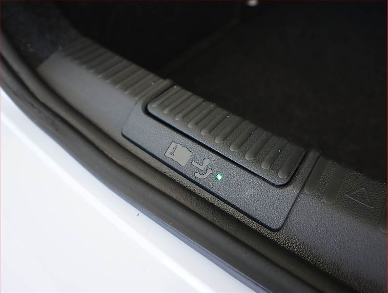 Škoda Superb (2016) 2.0 TDI 4x4, 4X4, Automat - fotka 25 z 25