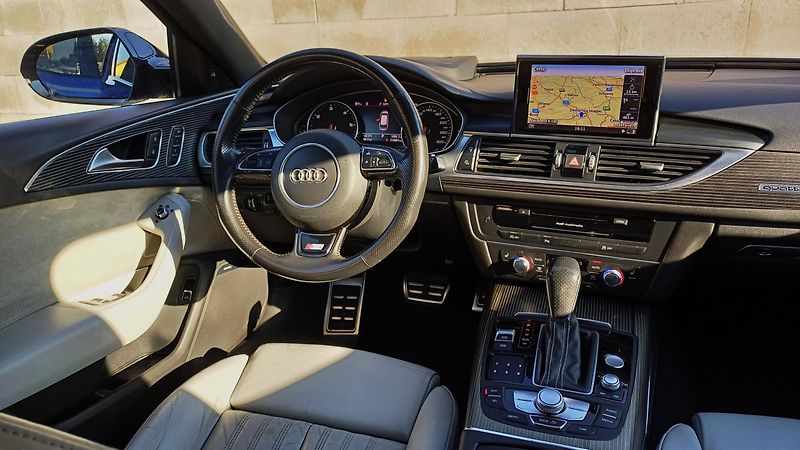 Audi A6 Avant 3.0 Bi-TDI 240kW COMPETITION - fotka 17 z 36