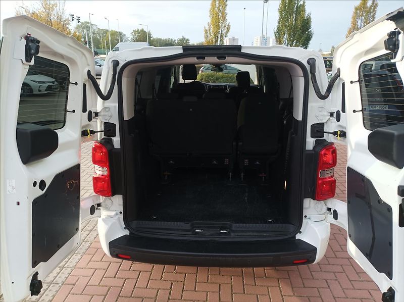 Toyota ProAce Verso 2,0 Shuttle Business 8S L2 - fotka 7 z 20