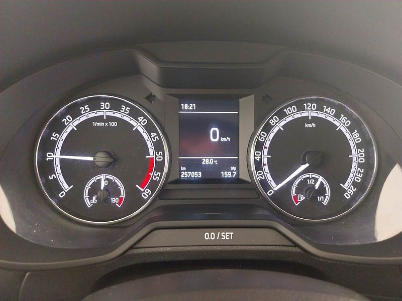 Škoda Octavia (2019) Ambition 1.6 TDI, Serv.kniha - fotka 11 z 19