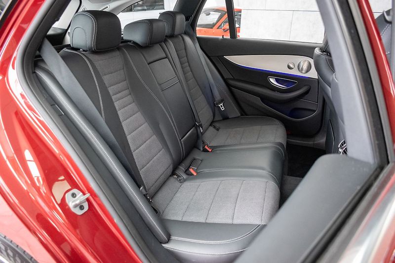 Mercedes-Benz Třídy E E 200 4MATIC*AVANTGARDE*ČR 1.M - fotka 12 z 47