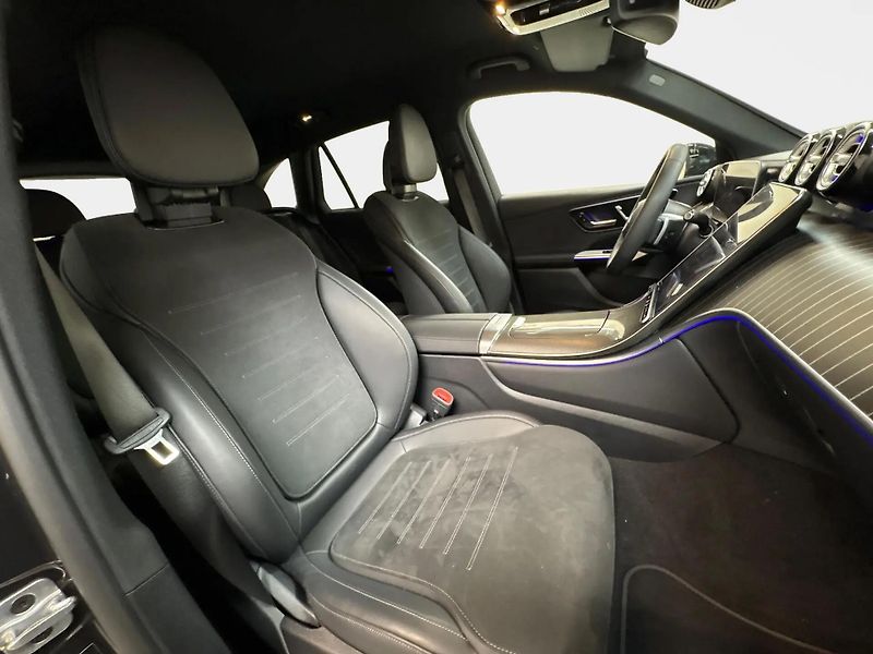 Mercedes-Benz GLC 300d 4M AMG Advanced+ Night DI - fotka 15 z 20